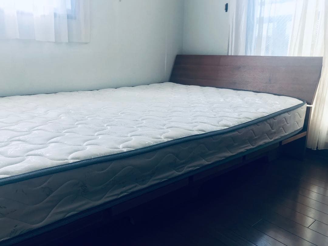 ベッドフレーム　ウォールナット　セミダブル