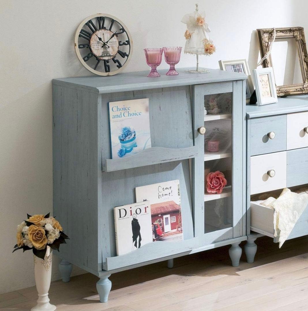 ライトブルー木製本棚 ガラス扉付き