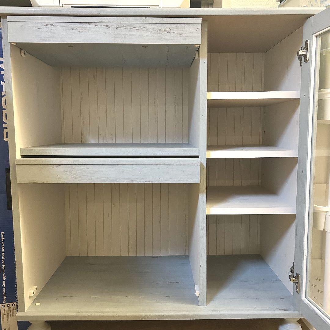 ライトブルー木製本棚 ガラス扉付き