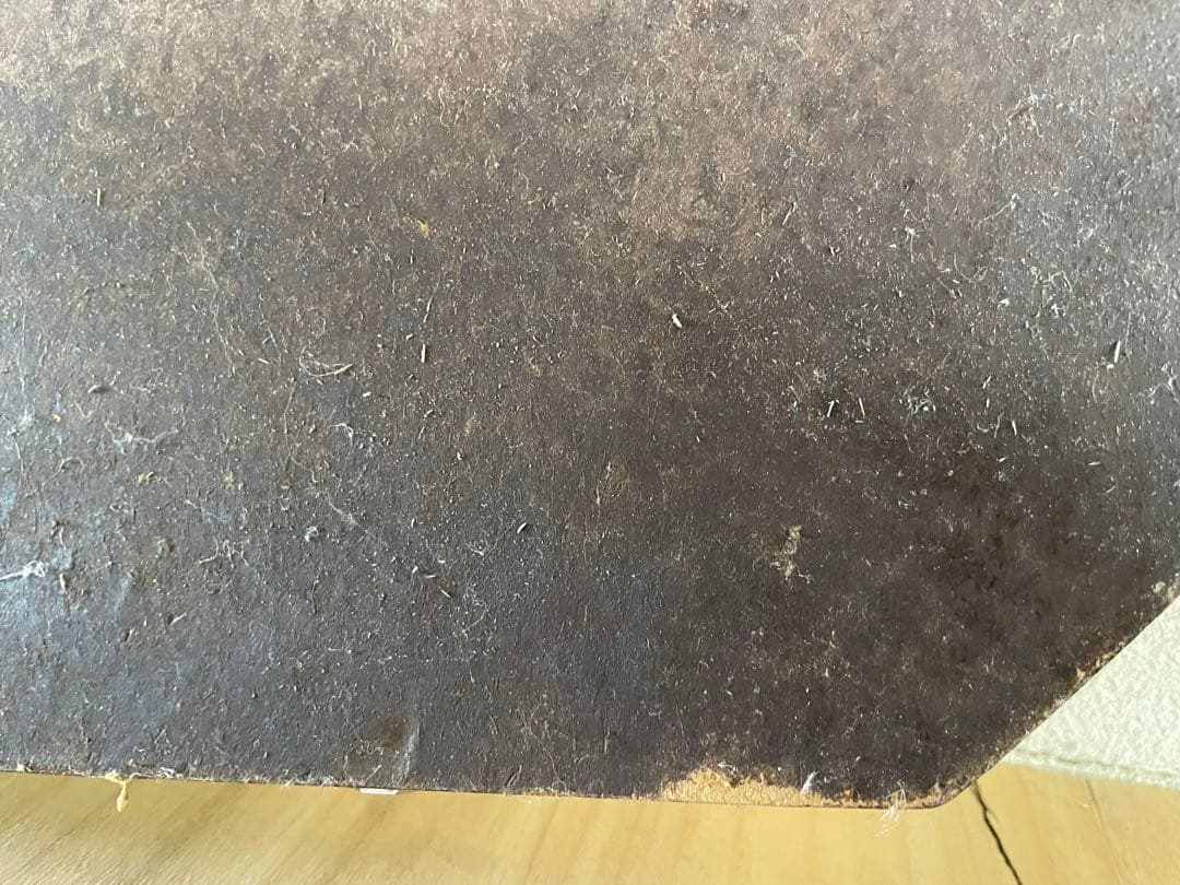 横長のイギリスアンティークミラー（壁掛け鏡）