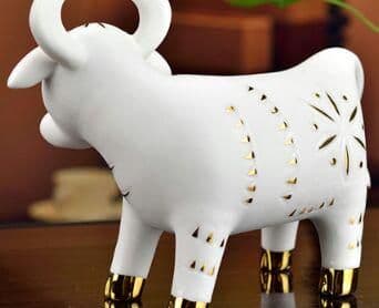 陶磁器 手描き 置物  うし