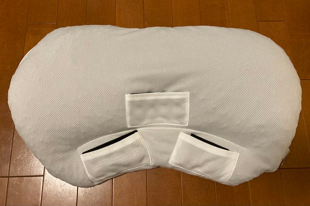 ホワイトメッシュクッション型枕 カバー付き