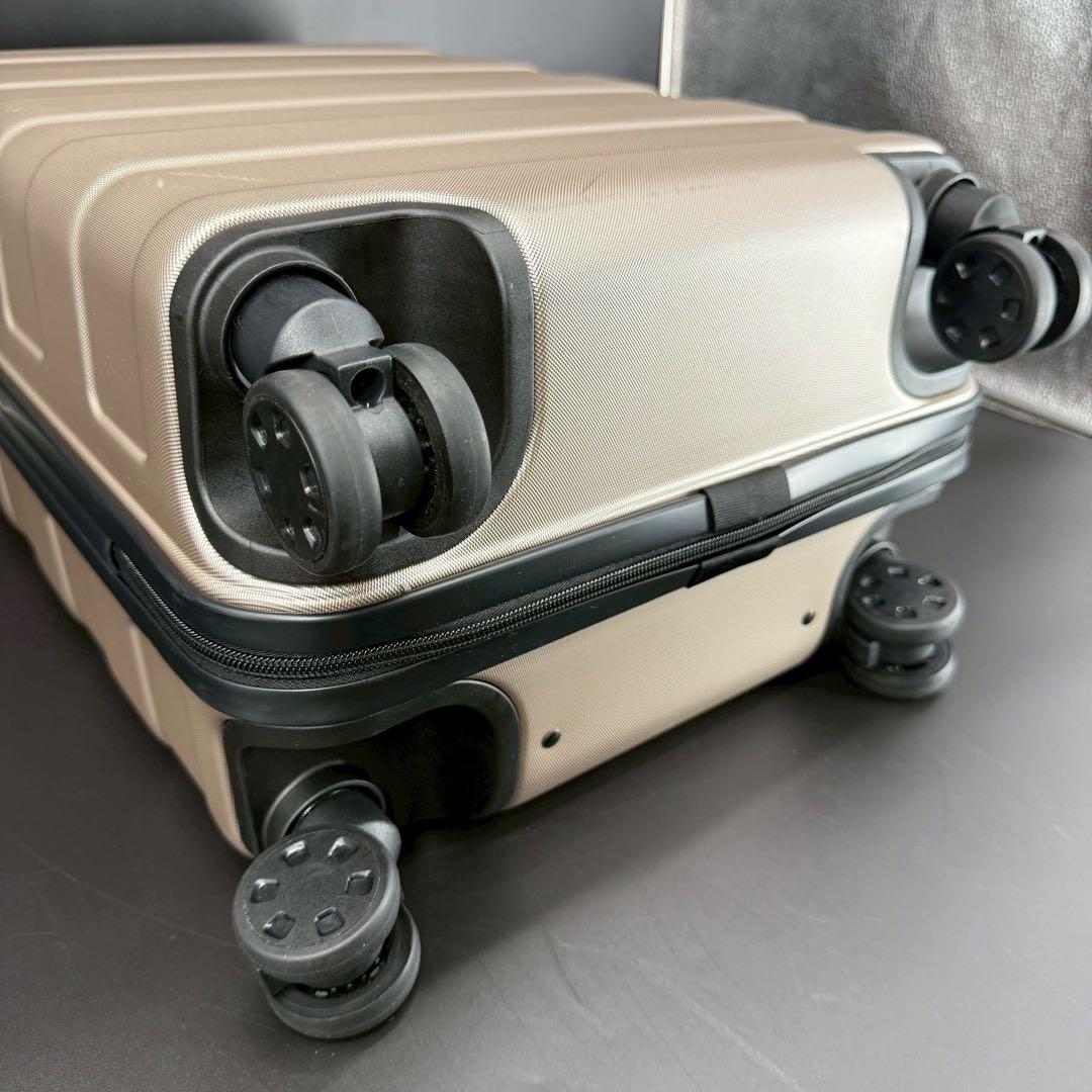 無印良品 MUJI バーを自由に調節できるハードキャリーケース 35L 機内