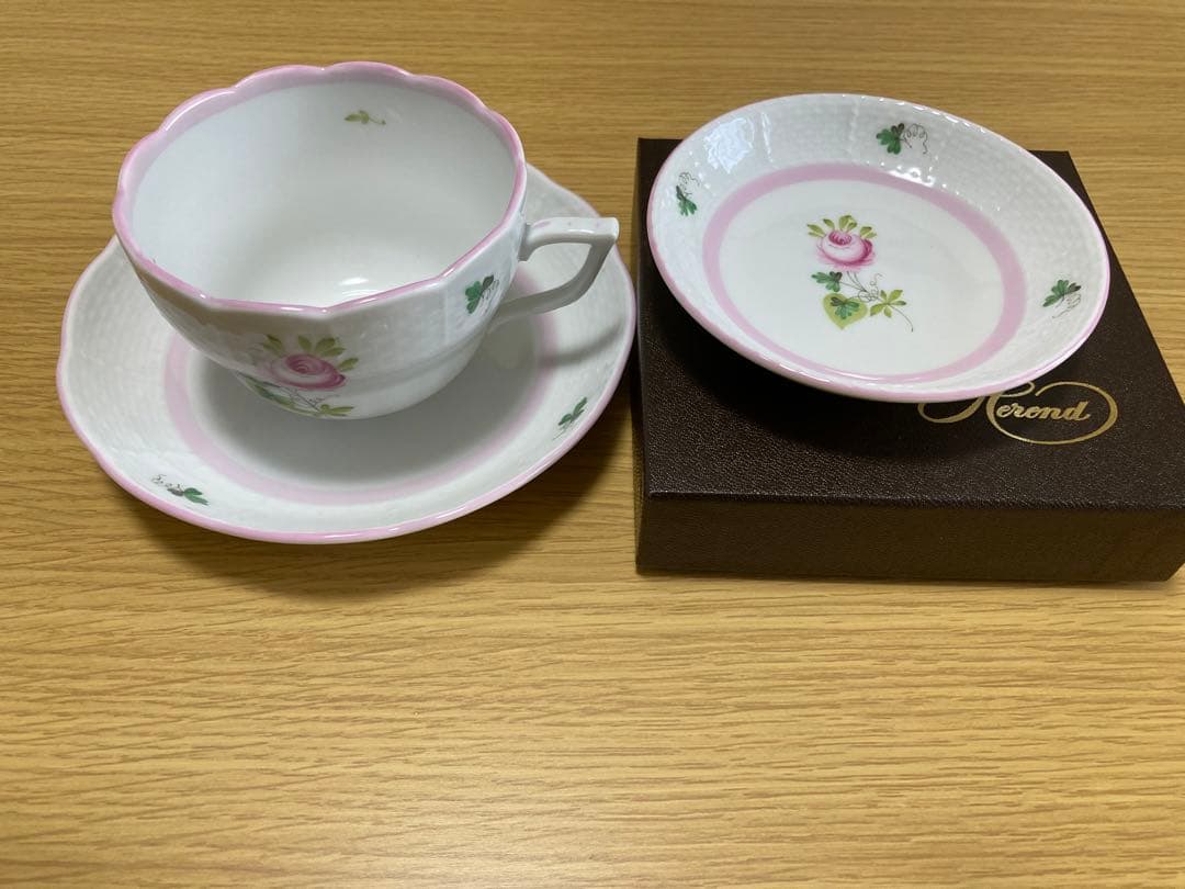 ウィーンの薔薇　ピンク　カップ＆ソーサー　豆皿