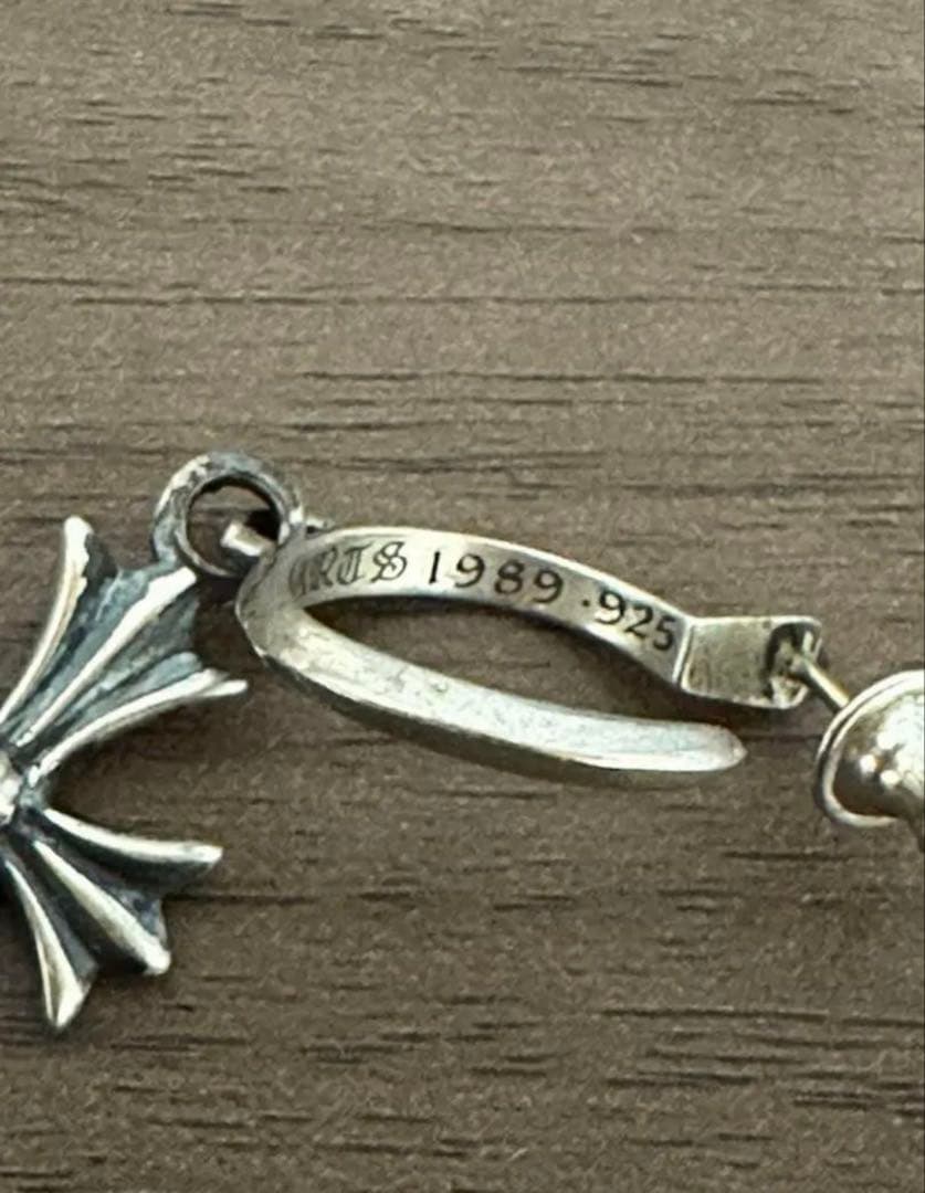 あ　クロムハーツ　タイニーCHクロス フープイヤリング(ピアス)