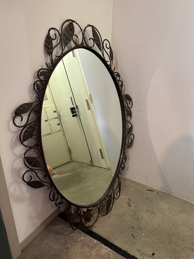 特大　黒いオーバル壁掛け鏡