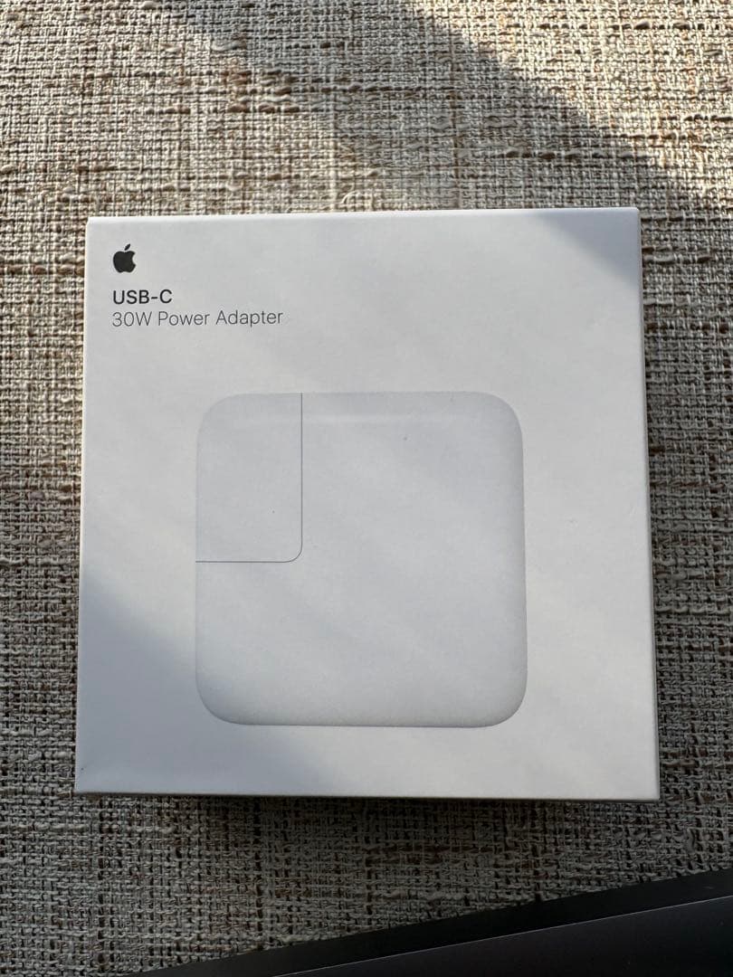 MacBook本体 Apple MacBook Air M1 MGN63J/A