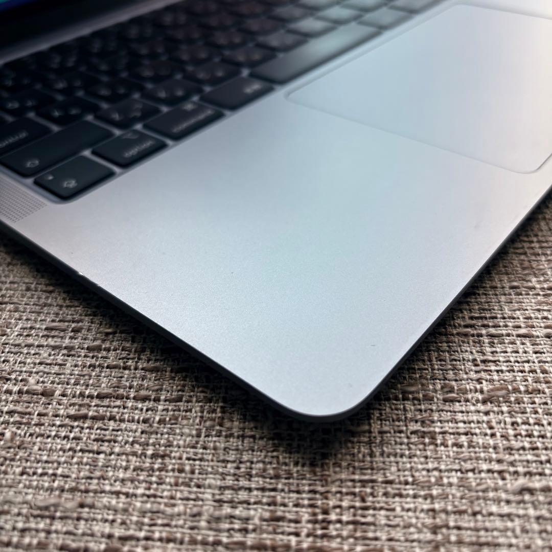 MacBook本体 Apple MacBook Air M1 MGN63J/A