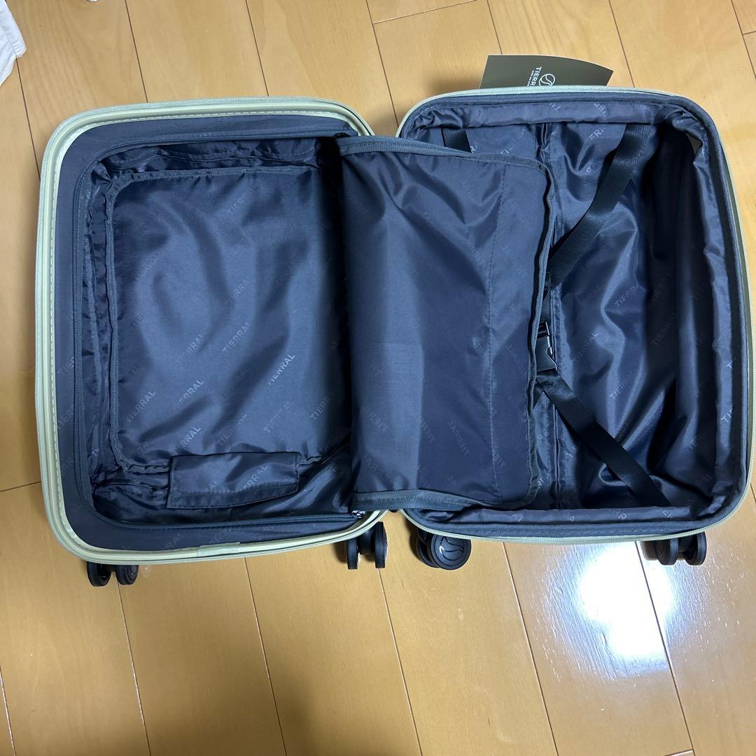 キャスター外せる！フロントオープン　キャリーケース 　Sサイズ　クリームイエロー