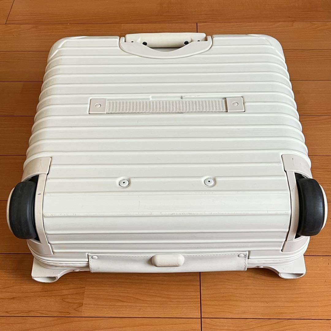 Narumiです！RIMOWA リモワ　アローズ　キャリーケース　23L