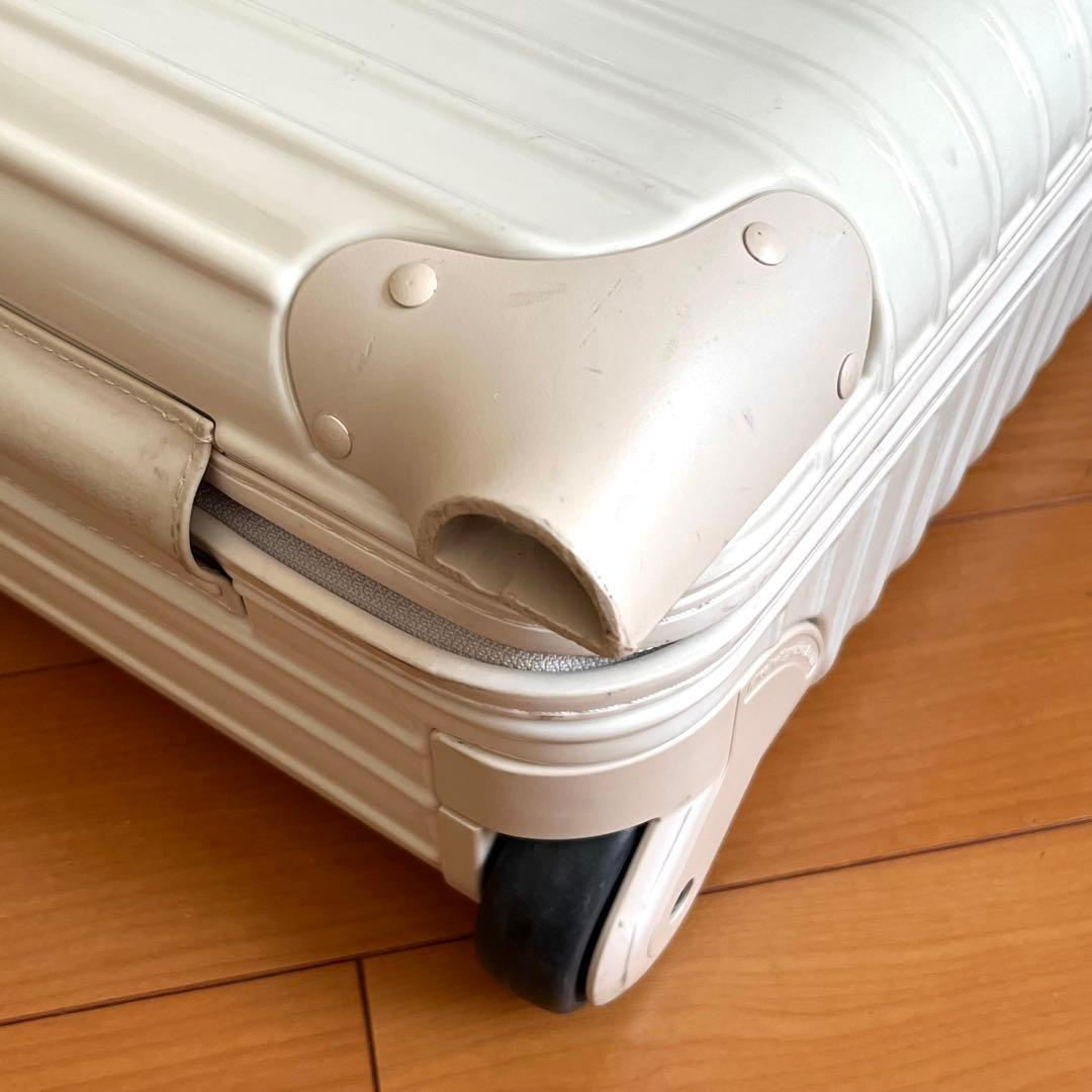 Narumiです！RIMOWA リモワ　アローズ　キャリーケース　23L