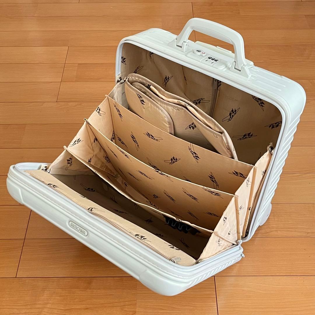 Narumiです！RIMOWA リモワ　アローズ　キャリーケース　23L