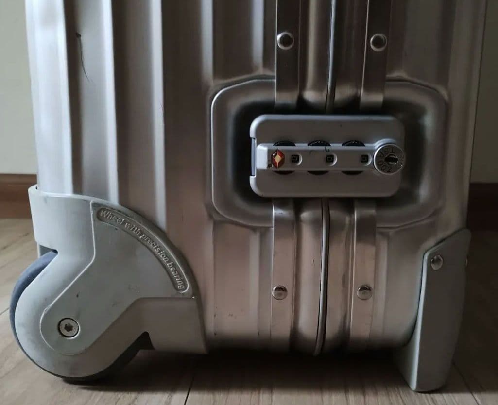 ◎希少◎美品★RIMOWAリモワ★トパーズ★2輪TSAロックサルサスーツケース