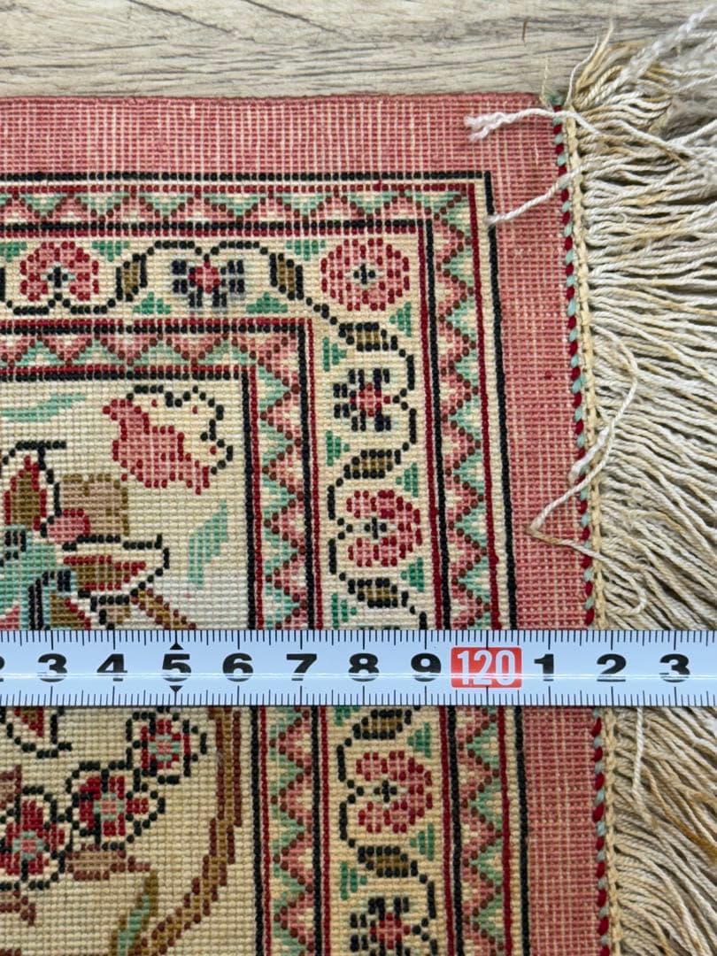 専用　マラゲ産　シルク　ペルシャ絨毯　122✖️79cm け東7-1217