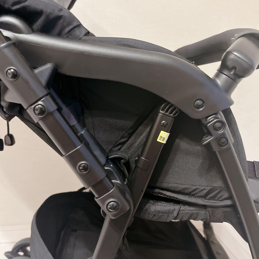 美品 Aprica カルーンエアー メッシュ 超軽量 両対面 人気 生後1ヶ月