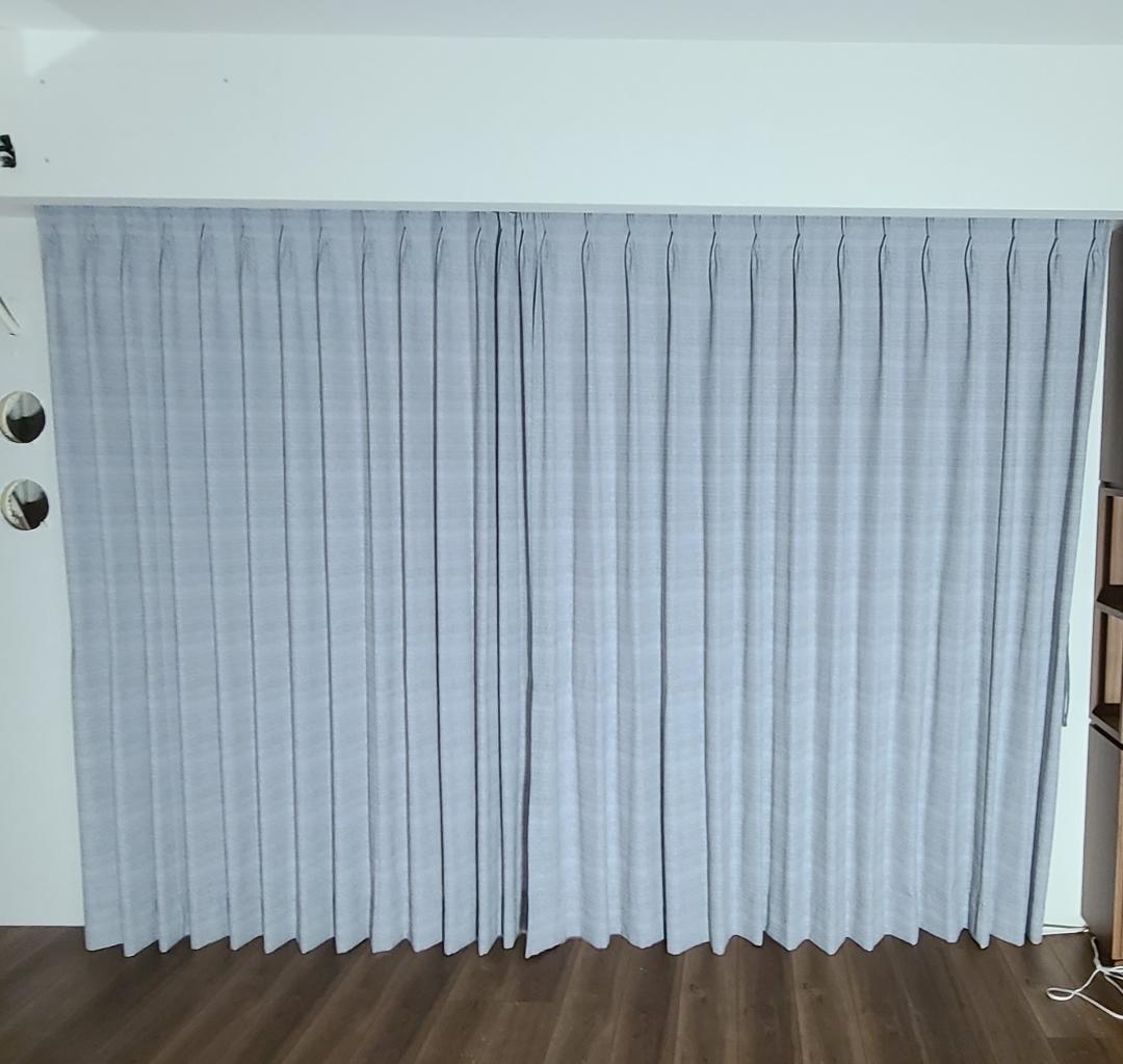 ドレープカーテン2枚組◆カーテン留め2本◆展示品【C-2510KA8】