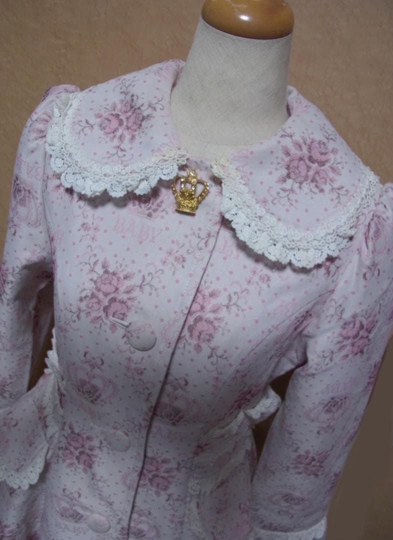 青木美沙子さん着用 王冠ゴブランコート ベイビーザスターズシャインブライト