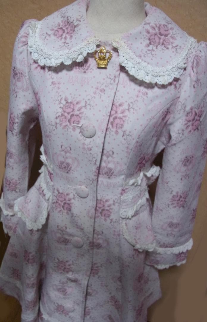 青木美沙子さん着用 王冠ゴブランコート ベイビーザスターズシャインブライト