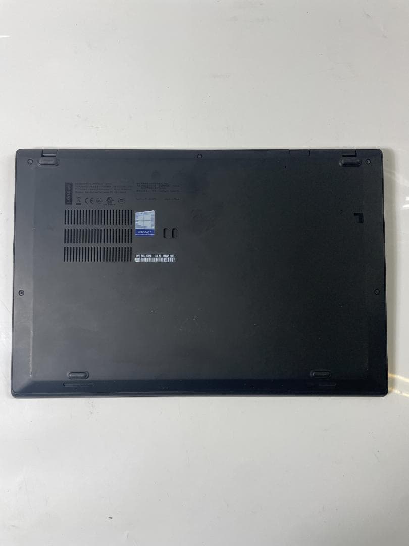 Lenovo Thinkpad X1carbon 8世代i5/256GB/8GB