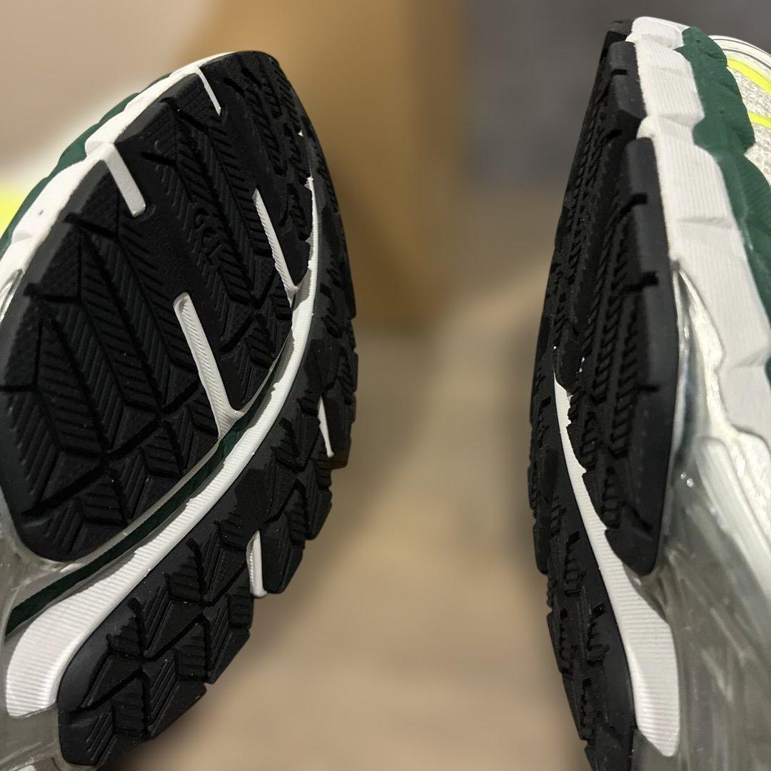 アシックス　ASICS GEL-KAYANO 20 新品　27.5 ゲルカヤノ