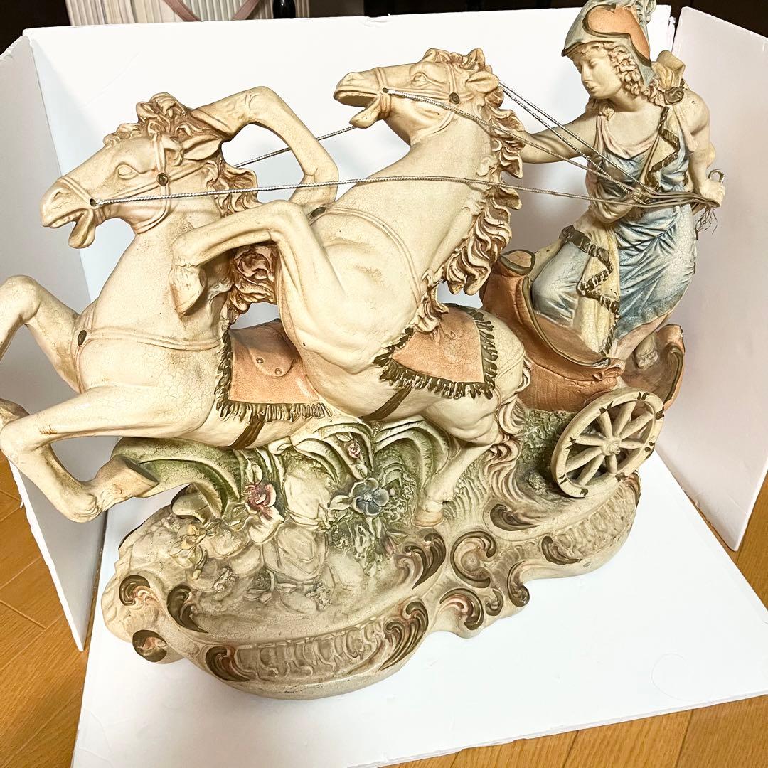 馬車ベンハー　西洋美術品　インテリア　置物　イタリア　洋風　アンティーク 陶器