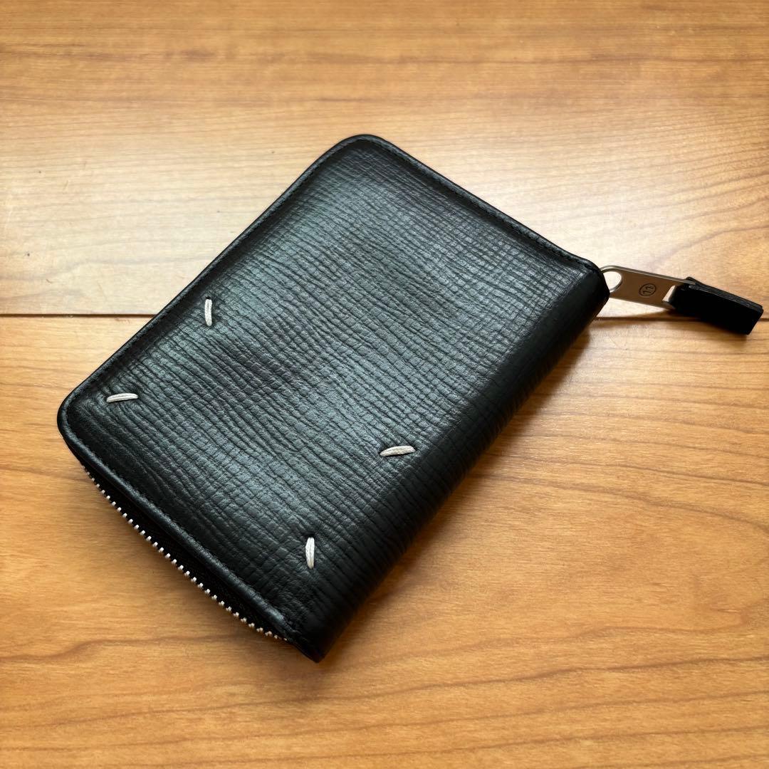 まる　メゾンマルジェラ　ラウンドジップウォレット