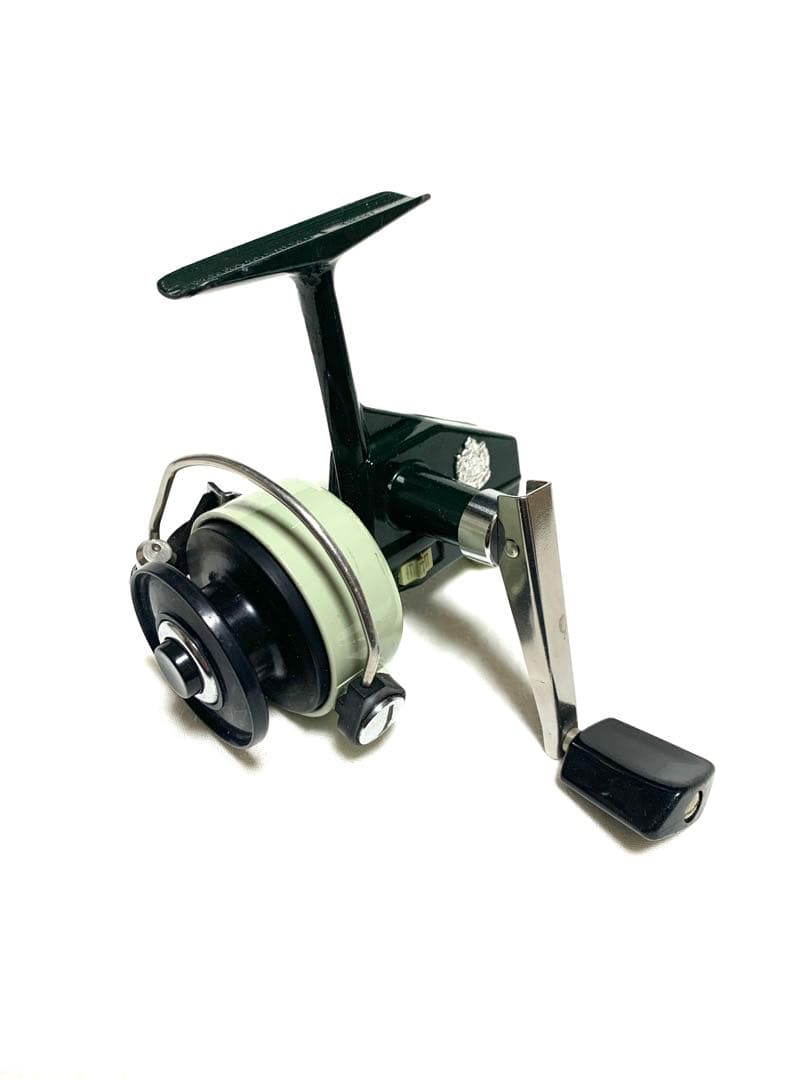 ABUカーディナル33スピニングリール