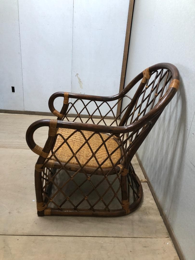 古家具 　籐ラタンフレーム アームチェア ラタンチェア 椅子 イス　250226