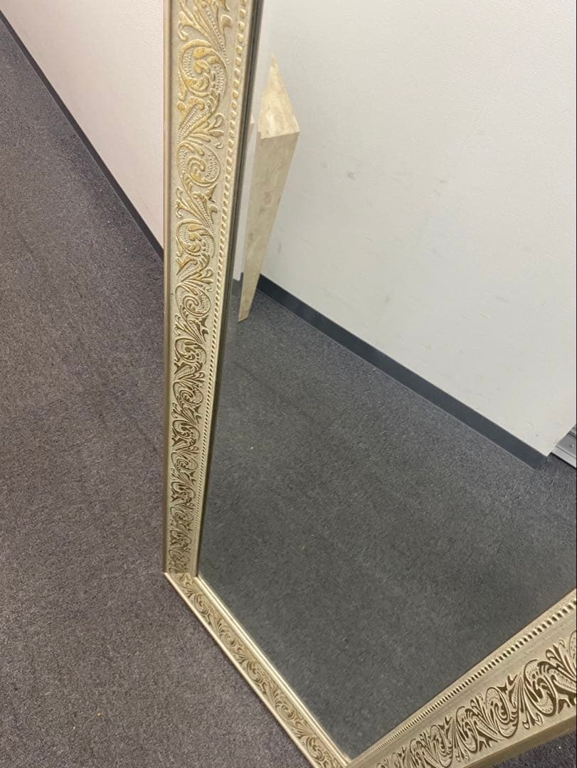 装飾フレーム 全身ミラー　クラシック調 木製　サロン　店舗什器　フィッティング鏡