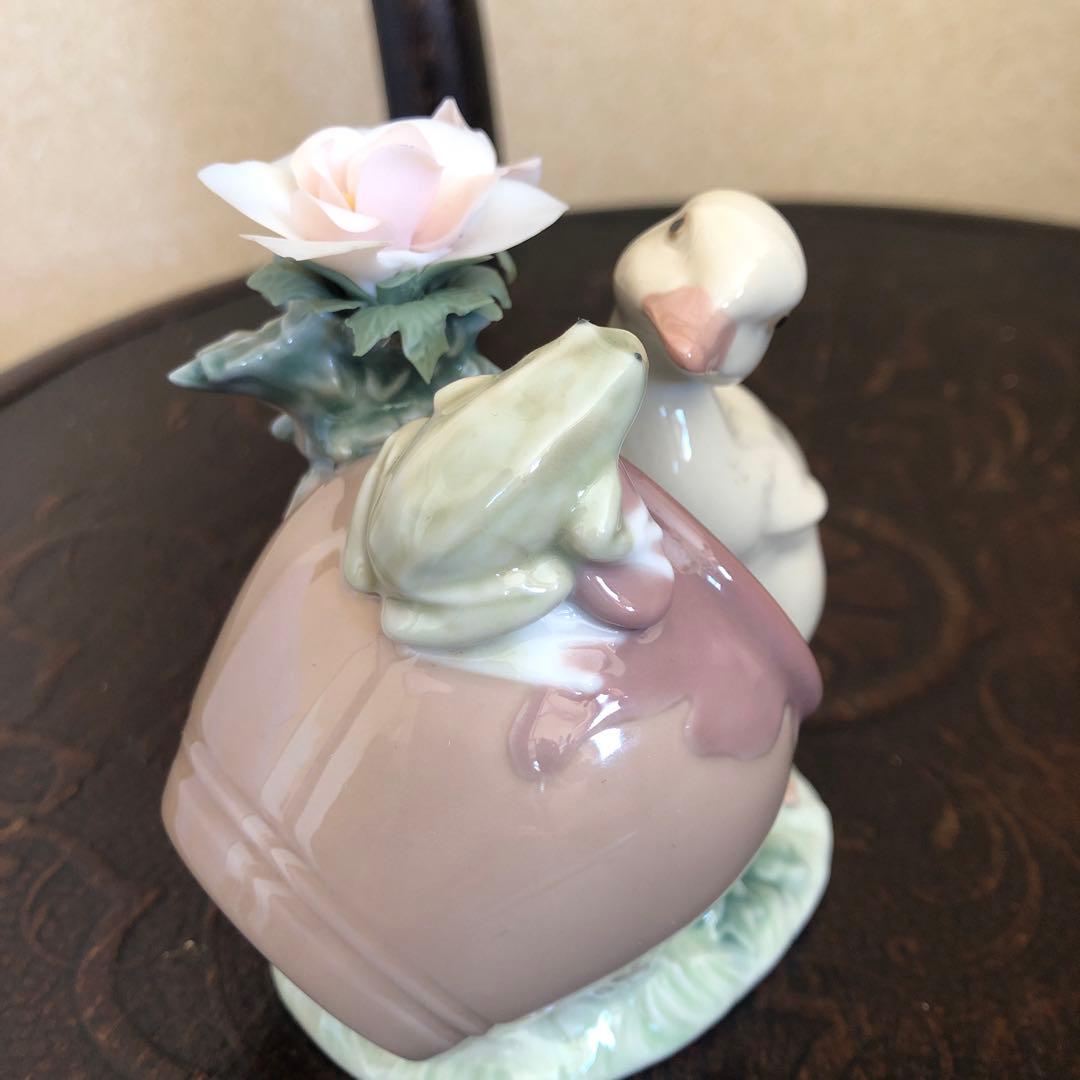 リアドロ　アヒルと花とカエル