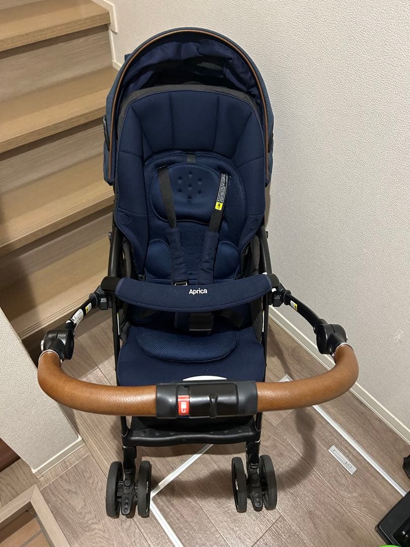 ※土日限定値下※Aprica ベビーカー ラクーナビッテクッション アカホン限定