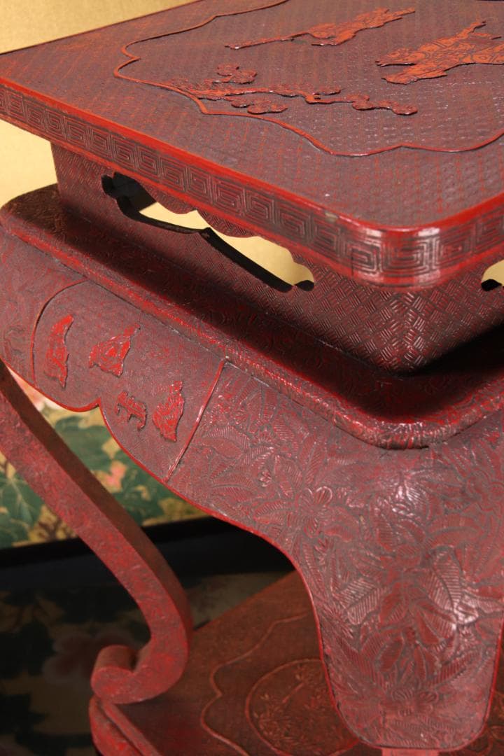 EE020　中国古玩 唐物 花唐草彫文 堆朱 高卓 花台 飾台 香炉台 45cm