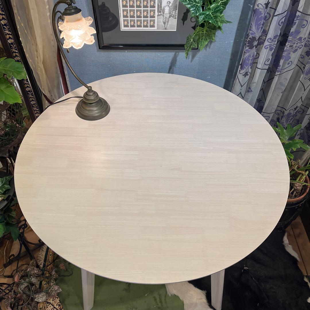 Sale グレイッシュ　ホワイト　ラウンドテーブル