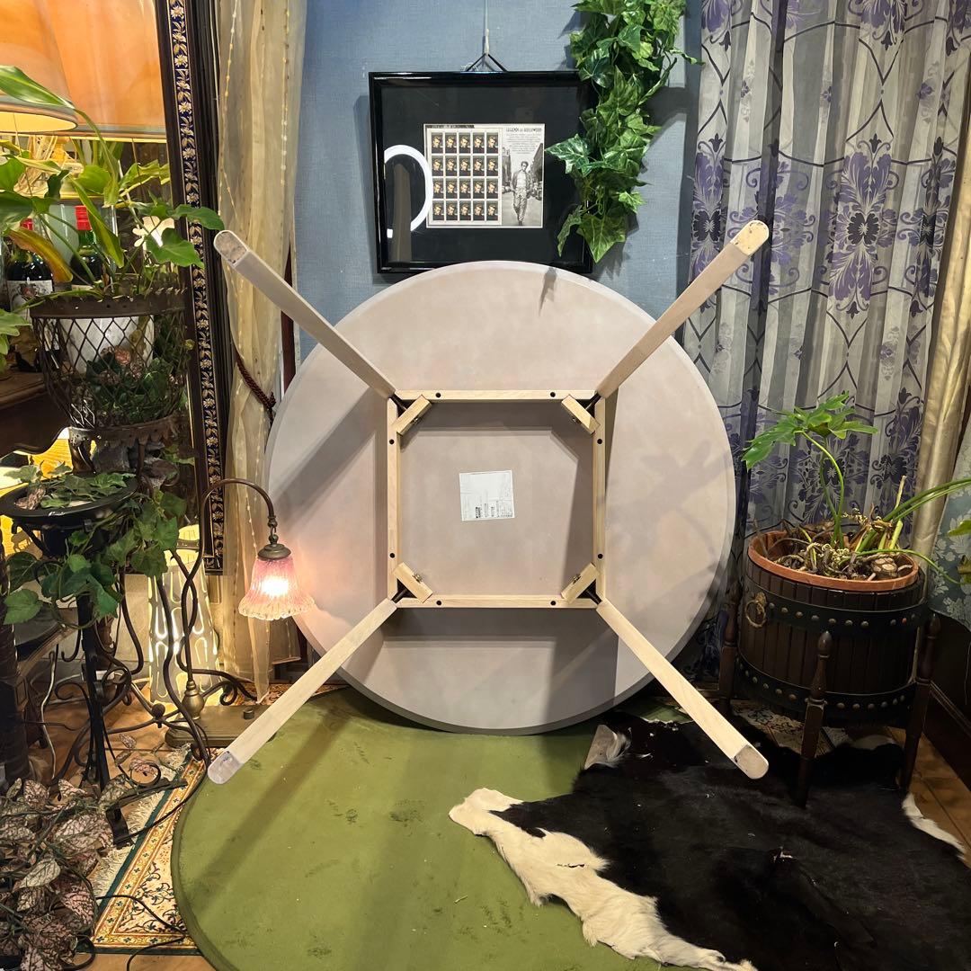 Sale グレイッシュ　ホワイト　ラウンドテーブル