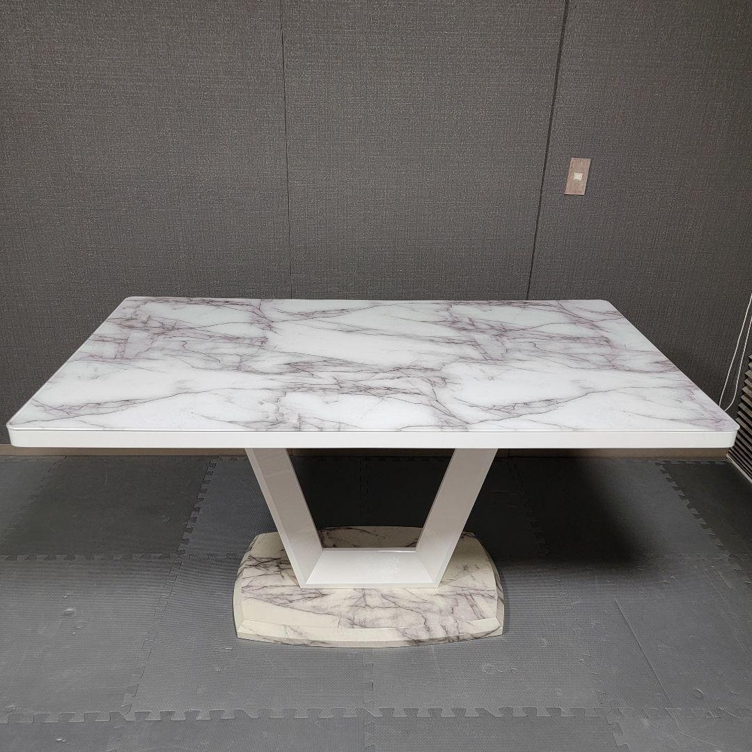 大理石調　エレガント　ダイニングガラステーブル