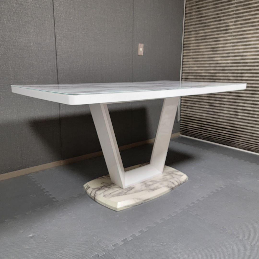 大理石調　エレガント　ダイニングガラステーブル