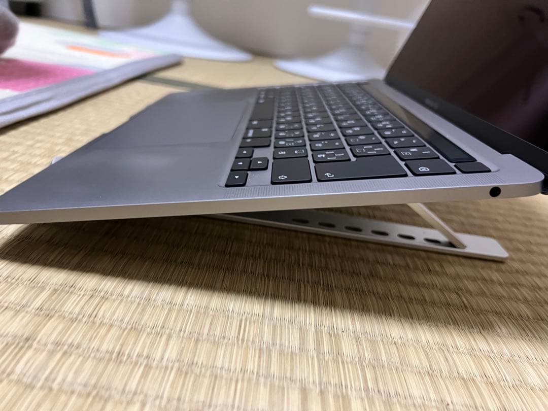 MacBookPro 2020、メモリ16GB、SSD 1TB【キーボード付き】