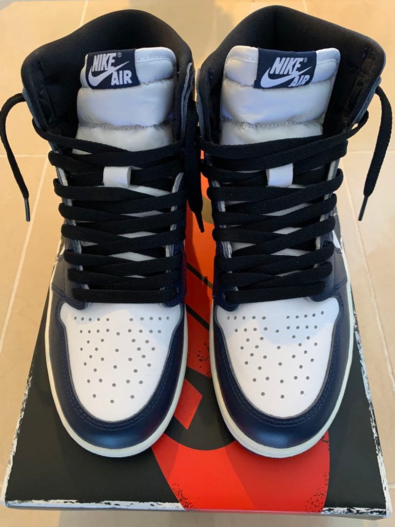 ジョーダン1レトロハイミッドナイトネイビー