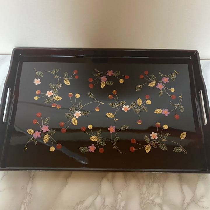 お盆　漆器　さくらんぼ　桜　チェリー