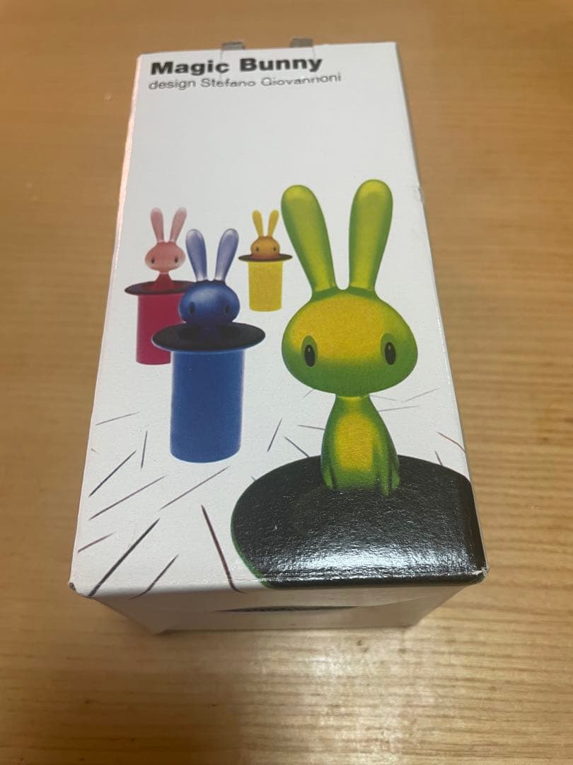 Magic Bunny デザイン ステファノ・ジョバンニーニ
