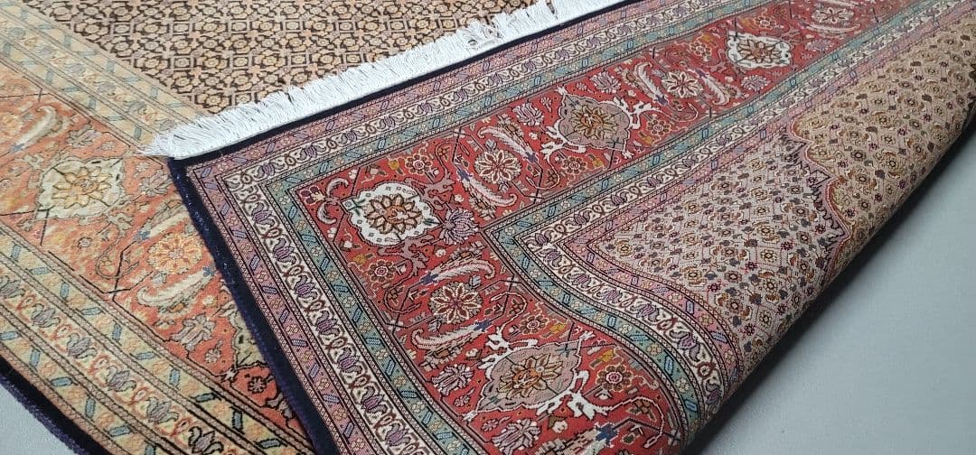 ペルシャ絨毯 タブリーズ産 マヒ柄 シルクとウールサイズ:297cm×201cm