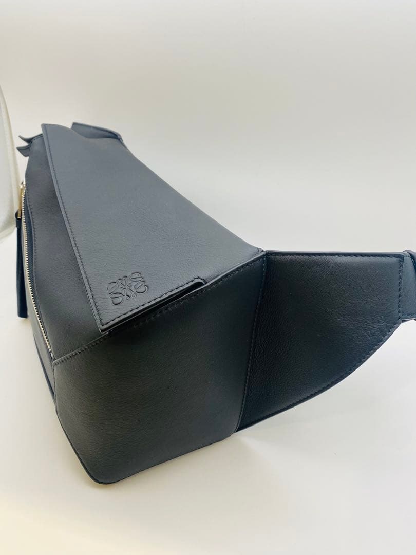 LOEWE パズル バムバック ブラック ボディバッグ