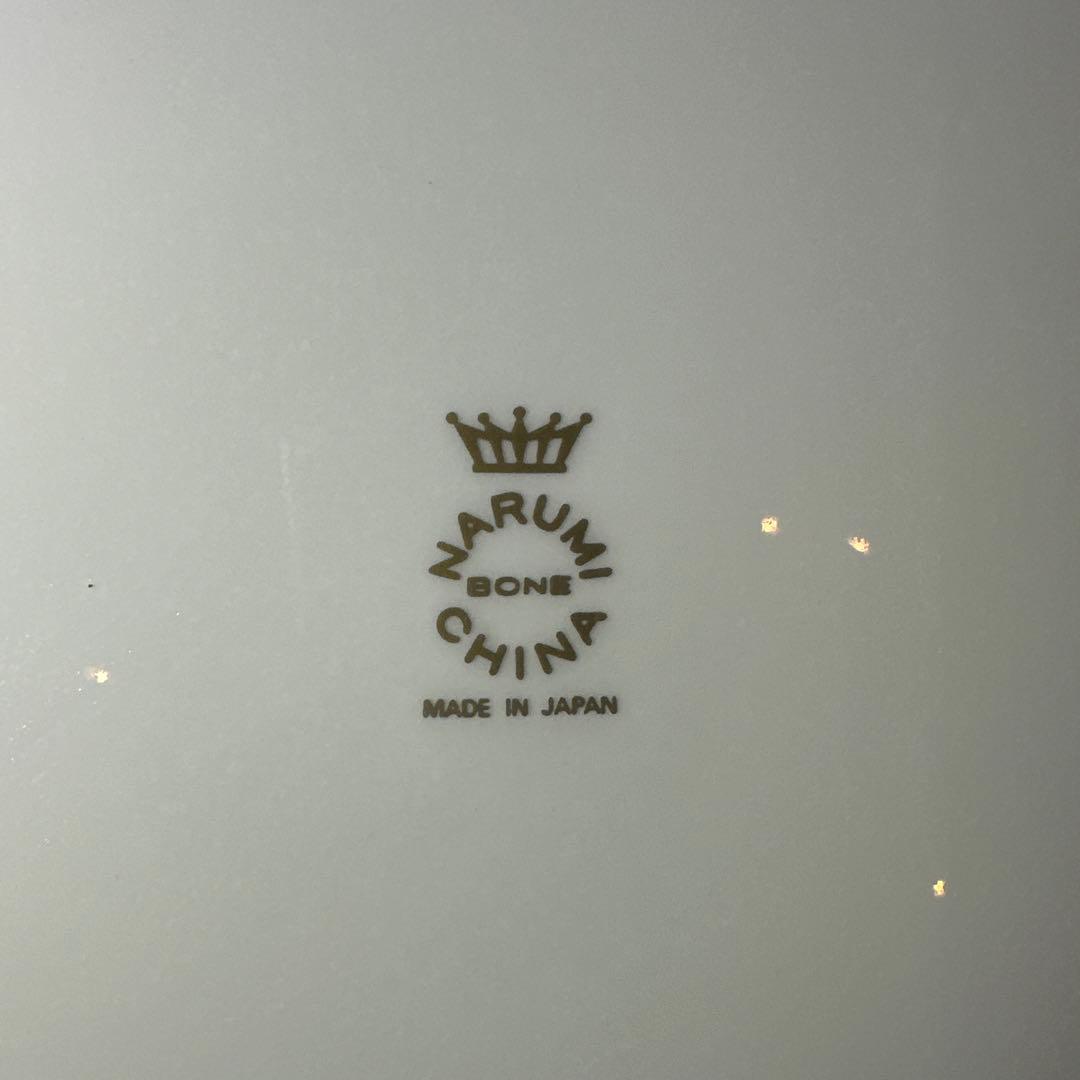 ナルミ　花柄と金縁の皿セット7枚　金彩　ボーンチャイナ　シャリラムーン　カレス