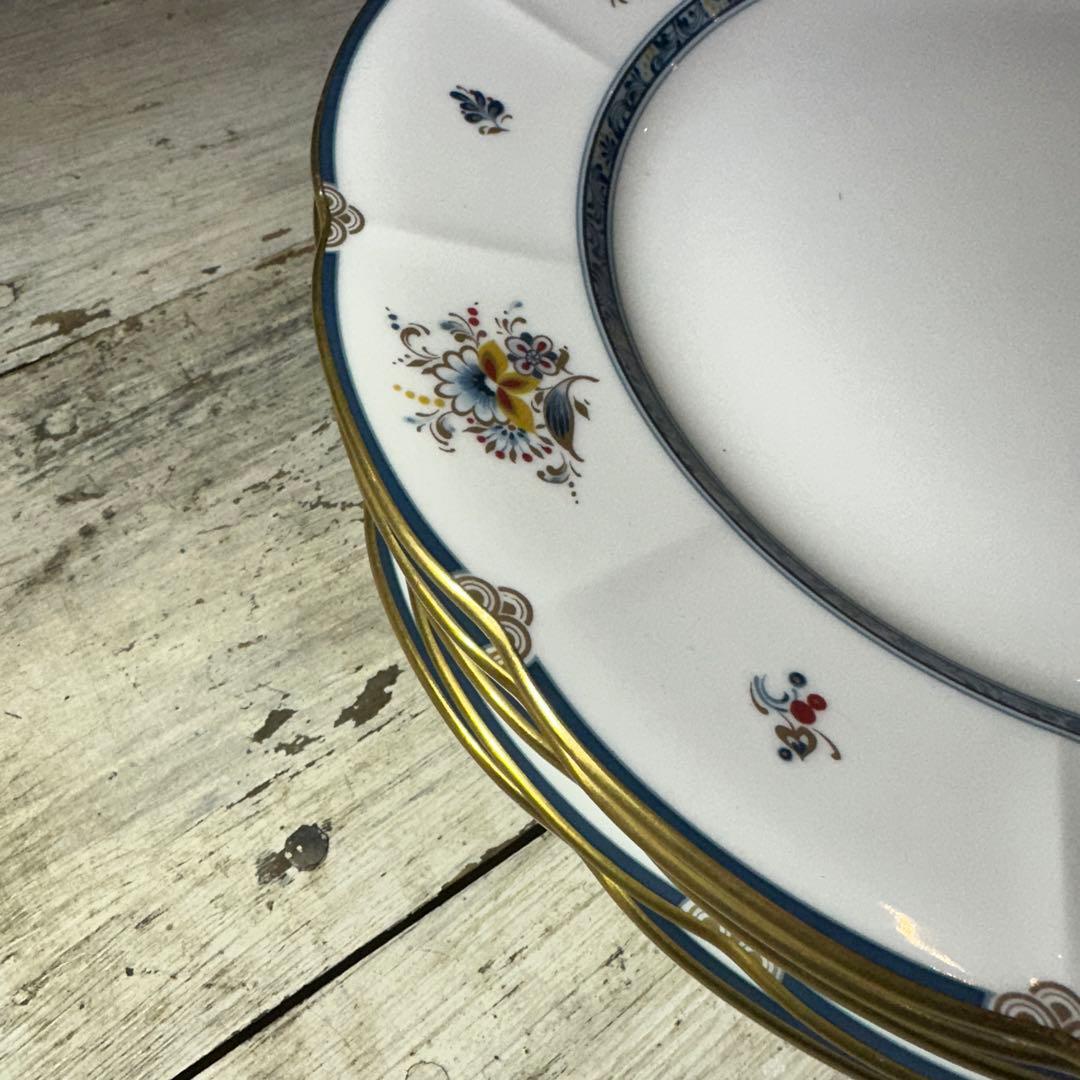 ナルミ　花柄と金縁の皿セット7枚　金彩　ボーンチャイナ　シャリラムーン　カレス