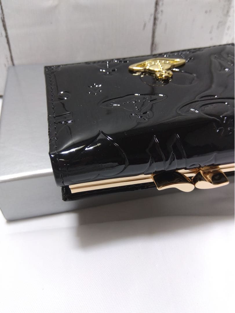 【ショッパー付き】VivienneWestwood♡三つ折財布　エナメルブラック