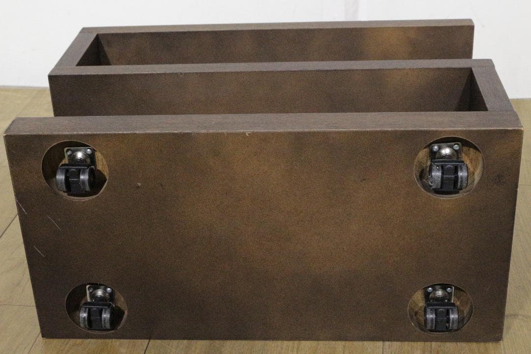 karmokuカリモク★サイドテーブル★木製家具★キャスター付き★