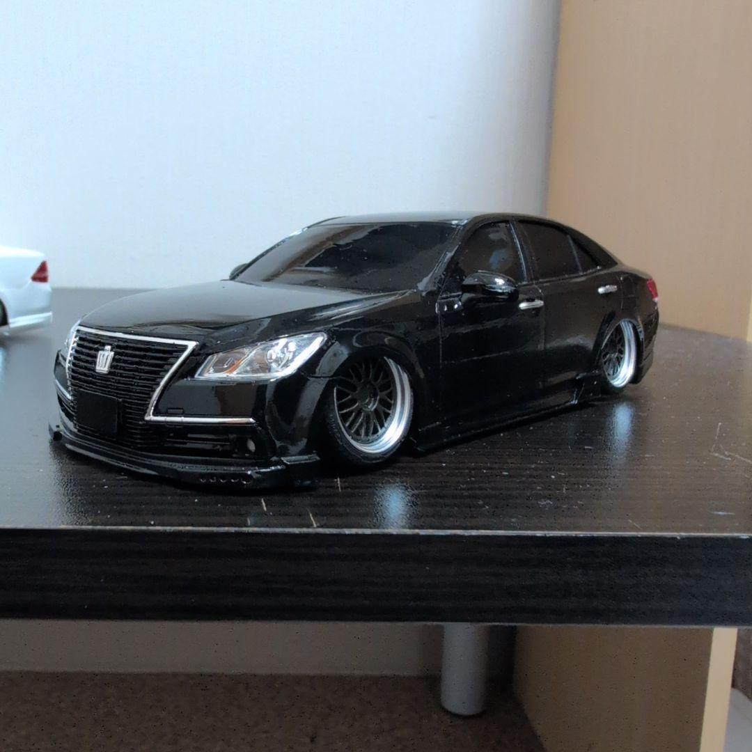 AOSHIMA 1/24スケール プラモデル クラウン セルシオ 本体のみ