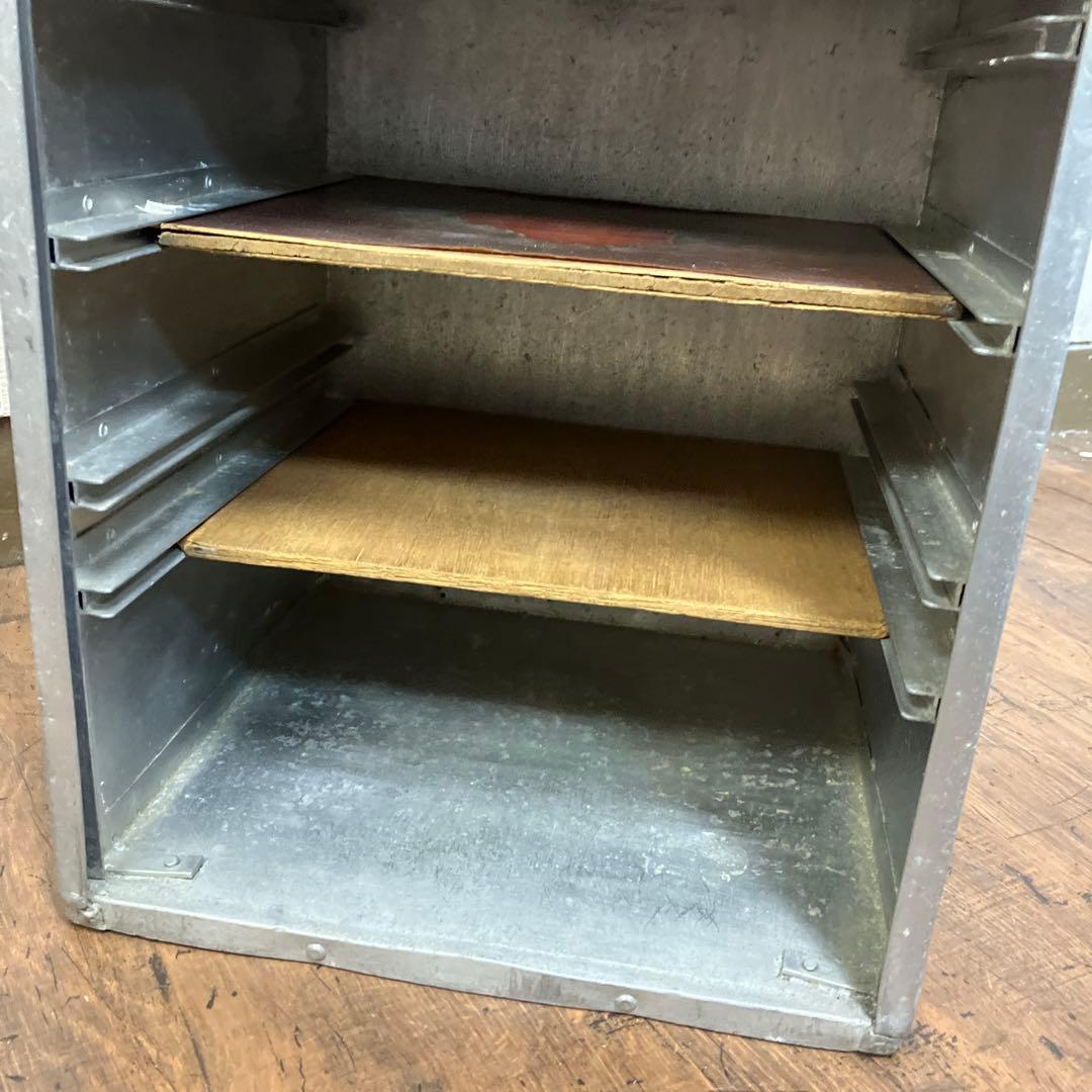 A-3 昭和レトロ アルミ製 出前箱 おかもち 3段式 取手木製 キャンプ