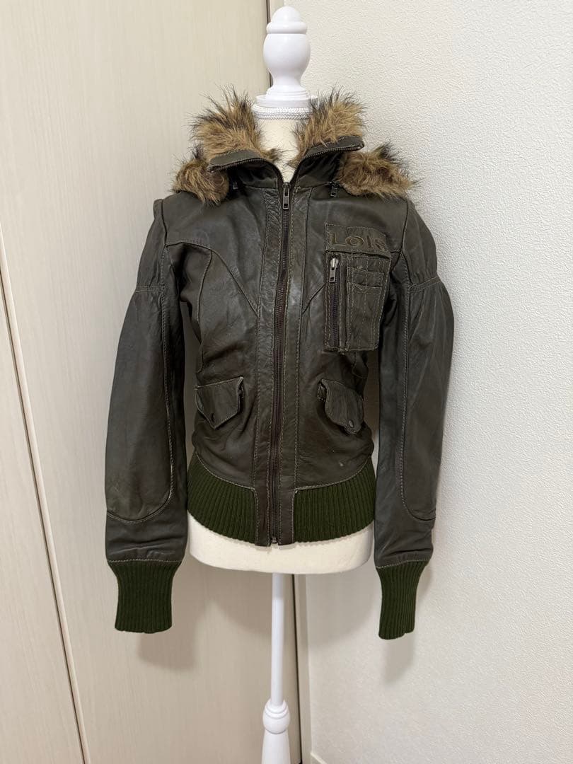 ✨LOISロイスオリーブグリーン レザー ミリタリージャケット
