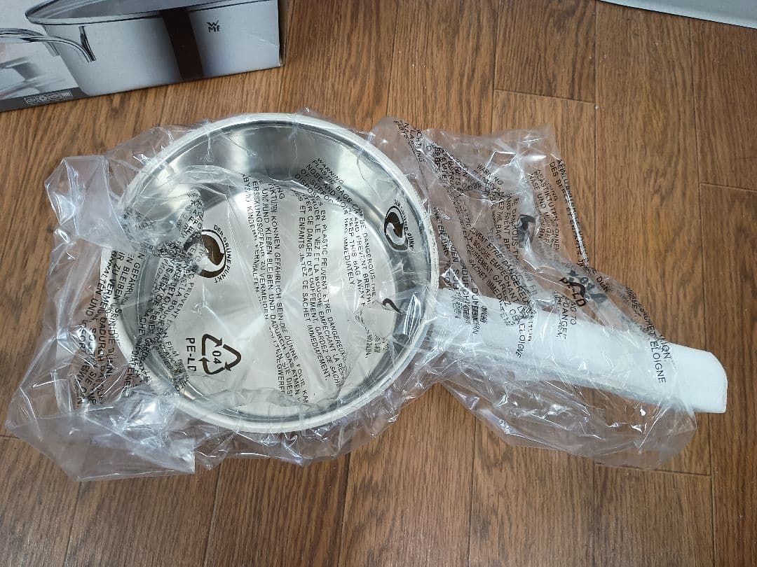 未使用　WMF ProfiSelect 両手鍋 、スチーマー、片手鍋